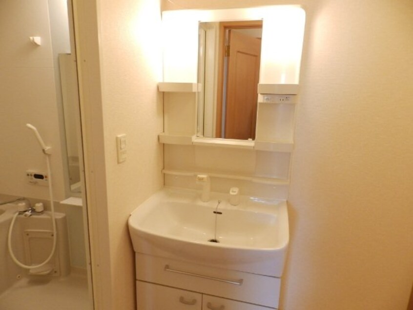 同型タイプの写真です ルシヨン　Ａ棟