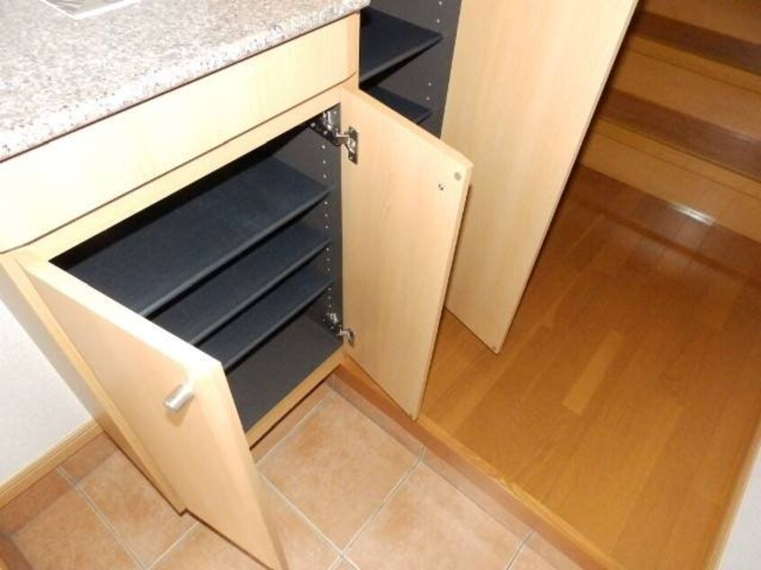  ベルシュプール　Ｄ棟