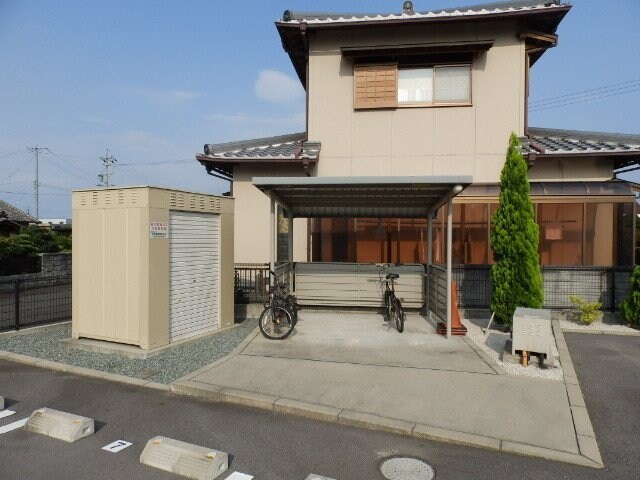  レガンス・サカ