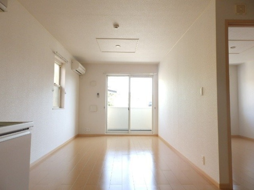 別部屋反転参考写真です。 ベガ