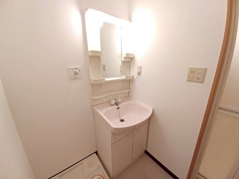  シャルマン・ドミールB