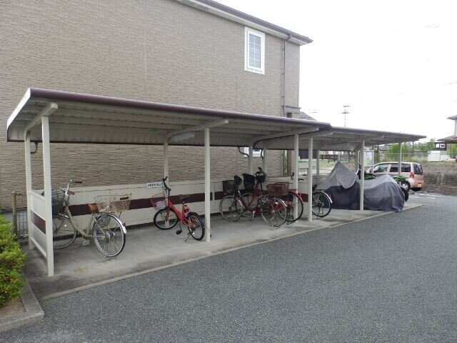  メゾン　アンジュＣ棟