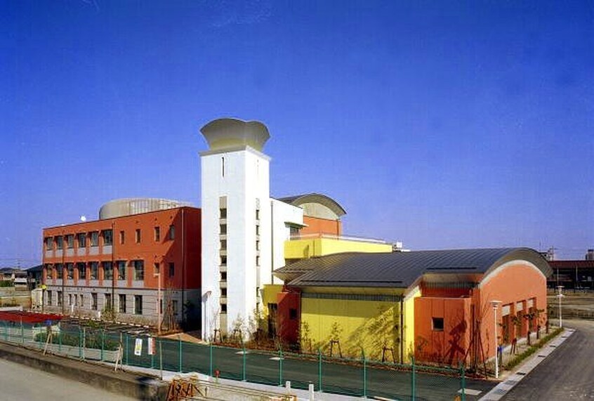 三重県立松阪工業高等学校(高等学校/高等専門学校)まで1300m エスポア２１