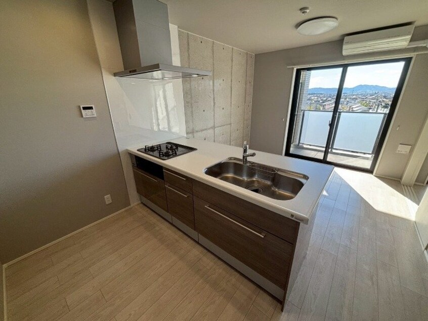 同型反転タイプのお写真です Face　Mansion