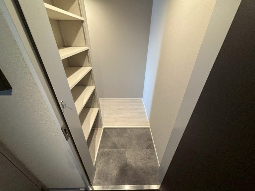 同型反転タイプのお写真です Face　Mansion