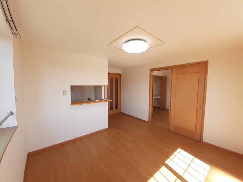 同型参考写真 レーヴ・パルティール　Ａ棟