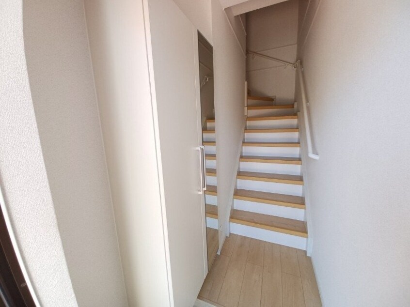 同型反転タイプのお写真です エスポワ　ドゥ　サントゥール