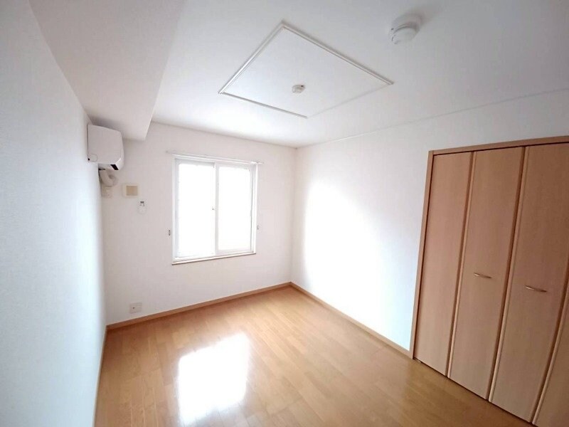 同型反転タイプ画像 フェリーチェ　Ａ棟