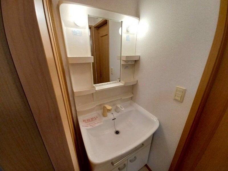 同型反転タイプ画像 フェリーチェ　Ａ棟