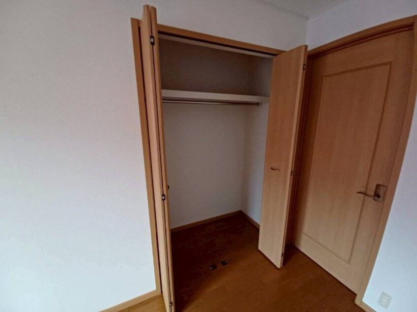 同型反転タイプ画像 フェリーチェ　Ａ棟