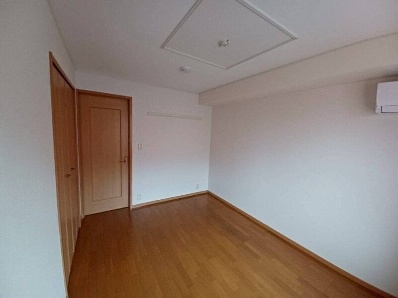 同型反転タイプ画像 フェリーチェ　Ａ棟