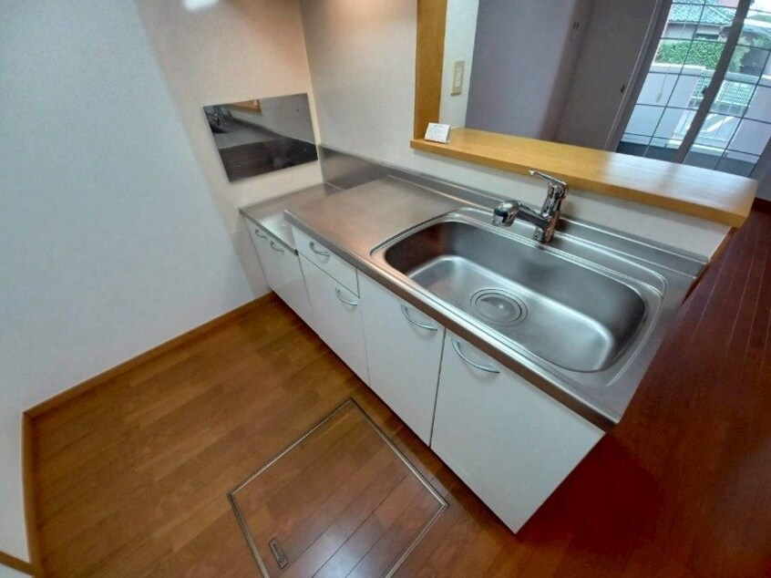 同型反転タイプ画像 フェリーチェ　Ａ棟