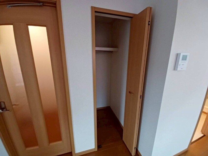 同型反転タイプ画像 フェリーチェ　Ａ棟