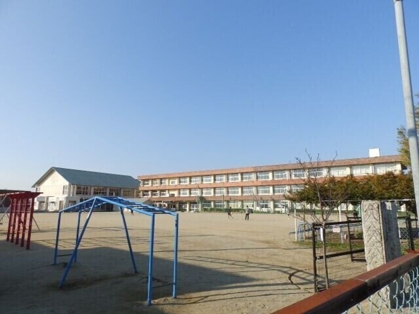 明和町立上御糸小学校(小学校)まで2148m フェリーチェ　Ａ棟
