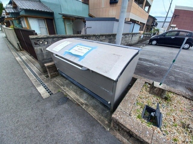  ベルシーナ駅部田