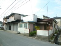 中央町藤田借家