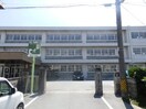 松阪市立第四小学校(小学校)まで625m メゾンドヴェール