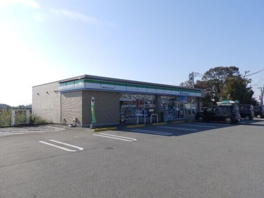ファミリーマート明和23号バイパス店(コンビニ)まで1565m グリーンヴィラⅡ