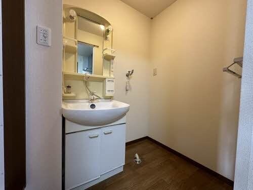  アネックス虹　ＤＥ