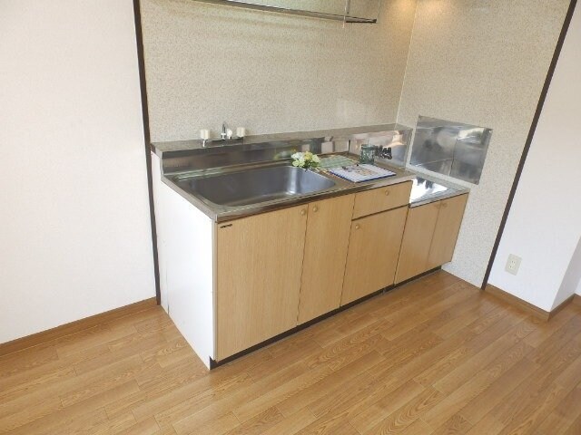 同物件別部屋のお写真です。 Ｓｕｒｐｌｕｓ　Ｔｗｏ　ＭＵＲＡＴＡ　Ａ