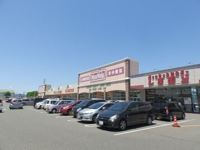 ファミリーマート松阪中道町店(コンビニ)まで951m トラストなかむら