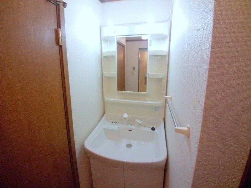 同タイプ部屋写真です。 エレガント　Ｂ棟