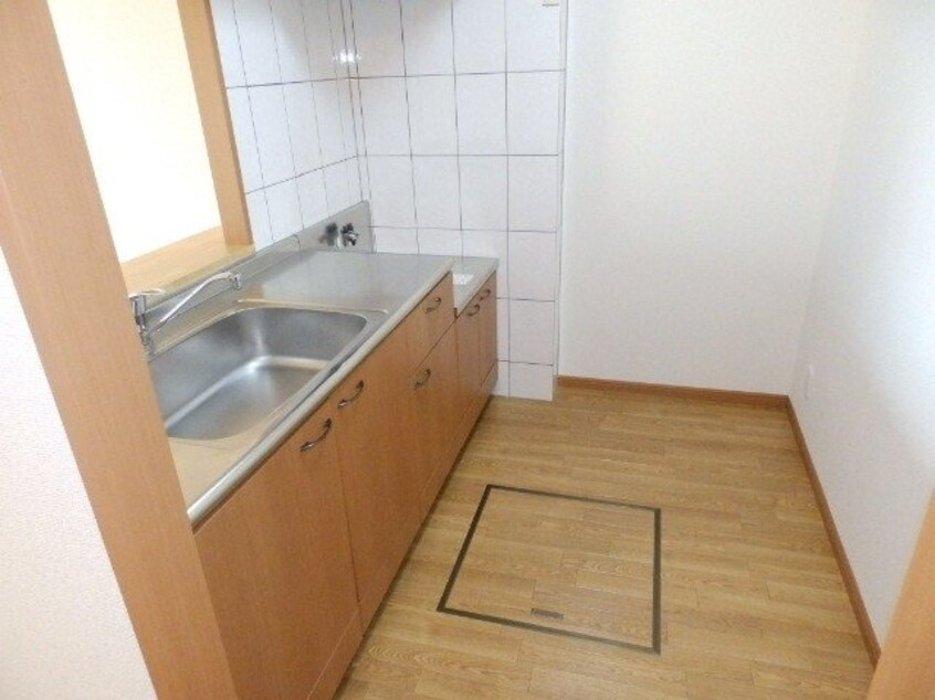 同型参考写真 エバー　プレイスＡ