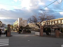 三重県立松阪高等学校(高等学校/高等専門学校)まで500m ハイツチャーム