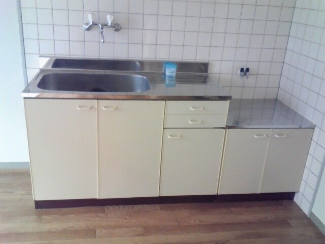  クリスタルガーデンエミナース