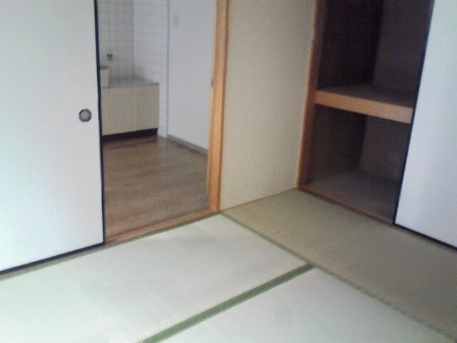  クリスタルガーデンエミナース