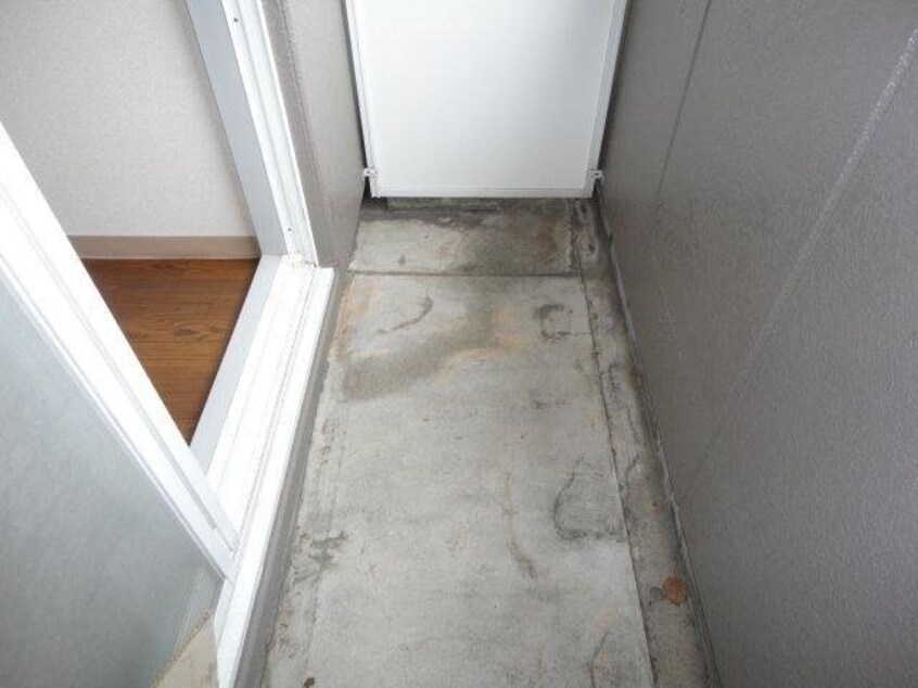  クリスタルガーデンエミナース