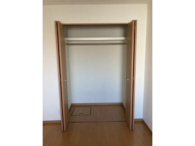  ウィステリア壱番館