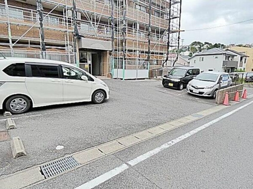  愛知高速交通東部丘陵線<リニモ>/長久手古戦場駅 徒歩33分 1階 築21年