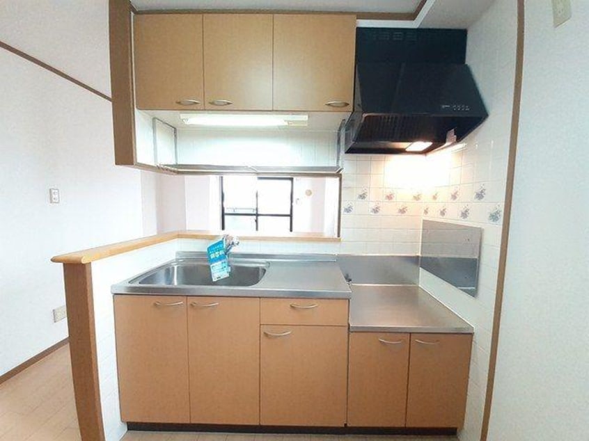  名古屋市営地下鉄東山線/上社駅 徒歩16分 4階 築23年