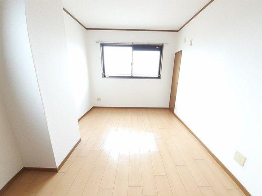  名古屋市営地下鉄東山線/上社駅 徒歩16分 4階 築23年