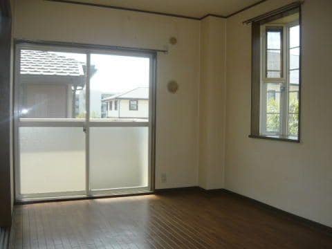  ファミール渡辺