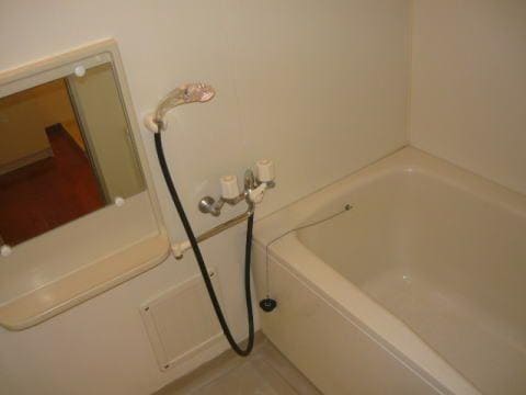  ファミール渡辺