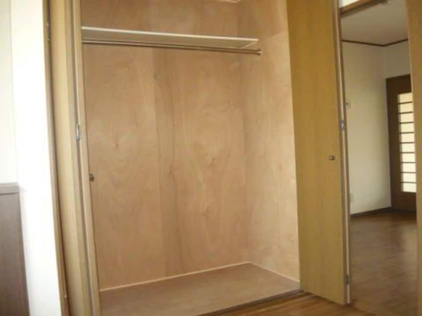  ファミール渡辺