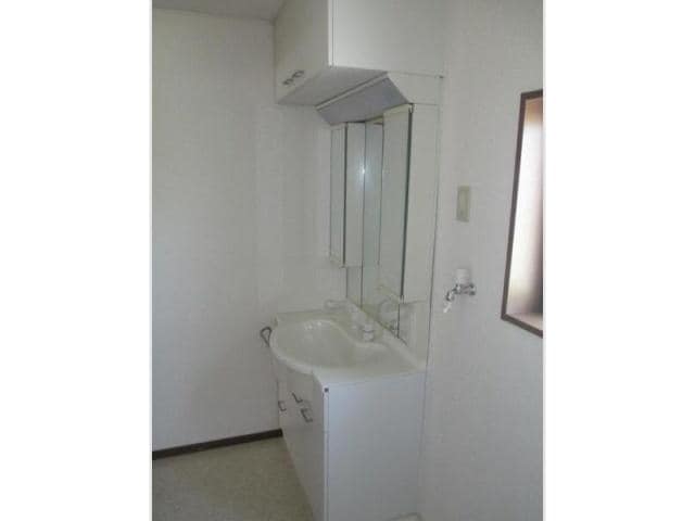  名古屋市営地下鉄鶴舞線/平針駅 バス10分「野方」停下車:停歩3分 2階 築24年