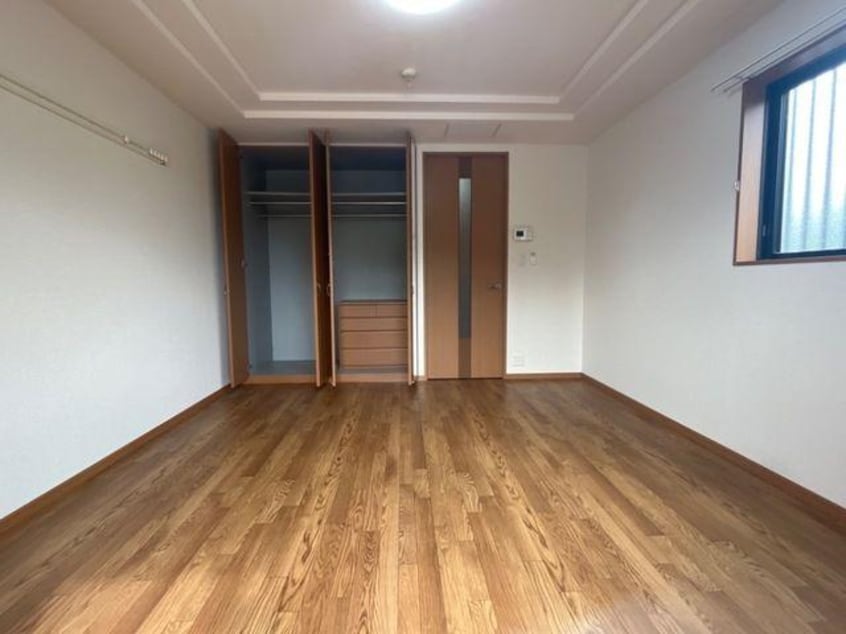  愛知高速交通東部丘陵線<リニモ>/八草駅 徒歩8分 1-2階 築19年