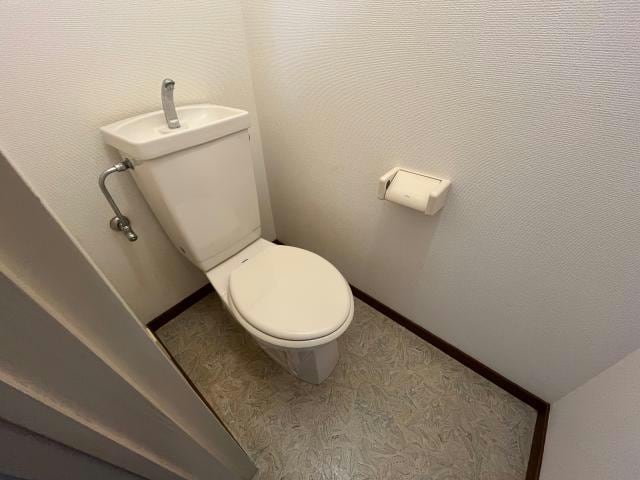  名古屋市営地下鉄東山線/本郷駅 バス17分極楽東下車:停歩3分 2階 築33年