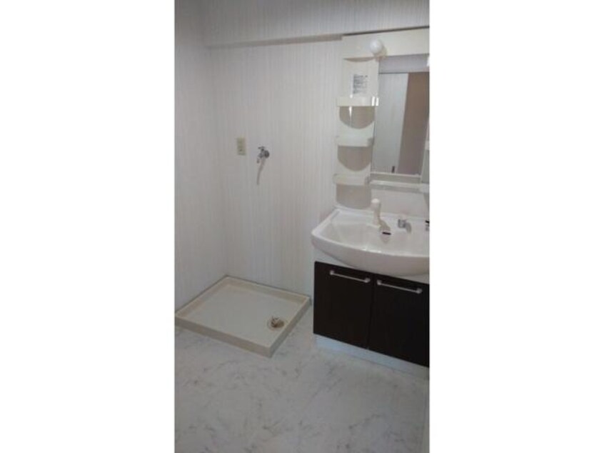  名古屋市営地下鉄東山線/上社駅 バス7分名古屋市営バス 上社西下車:停歩4分 5階 築32年