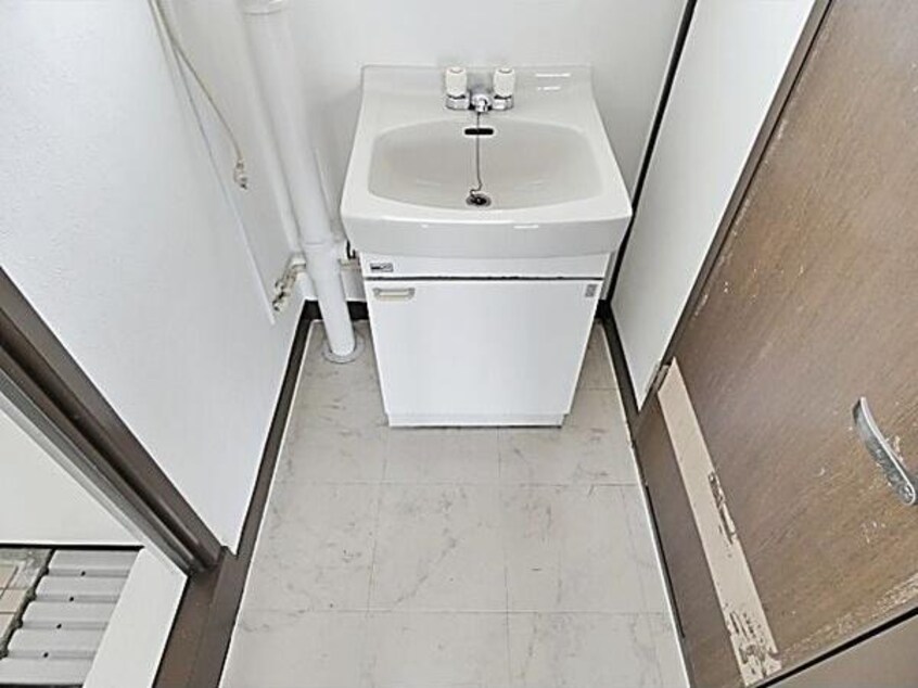  名古屋市営地下鉄東山線/本郷駅 徒歩13分 3階 築48年