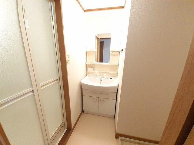  名古屋市営地下鉄東山線/星ヶ丘駅 バス9分西山本通三丁目下車:停歩1分 3階 築21年