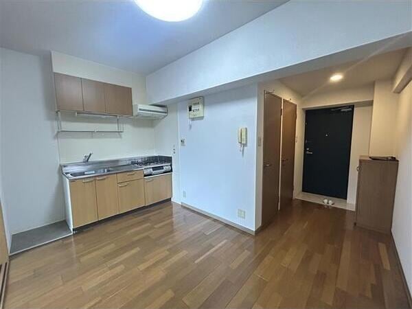  愛知高速交通東部丘陵線<リニモ>/杁ケ池公園駅 徒歩8分 1階 築22年