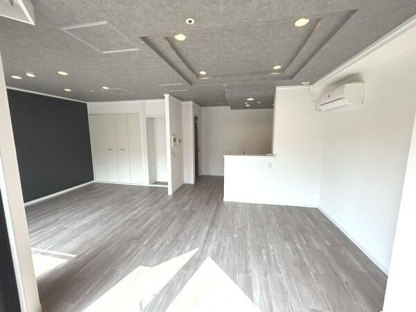  名古屋市営地下鉄東山線/星ヶ丘駅 バス20分「名鉄バス　門木」停下車:停歩4分 1階 築33年