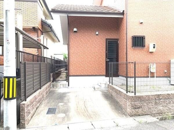  名古屋市営地下鉄東山線/藤が丘駅 徒歩13分 1-2階 築13年