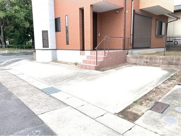  名古屋市営地下鉄東山線/藤が丘駅 徒歩13分 1-2階 築13年