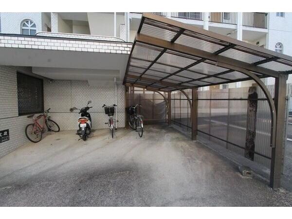  名古屋市営地下鉄東山線/本郷駅 バス13分「市バス大針」停下車:停歩2分 4階 築40年