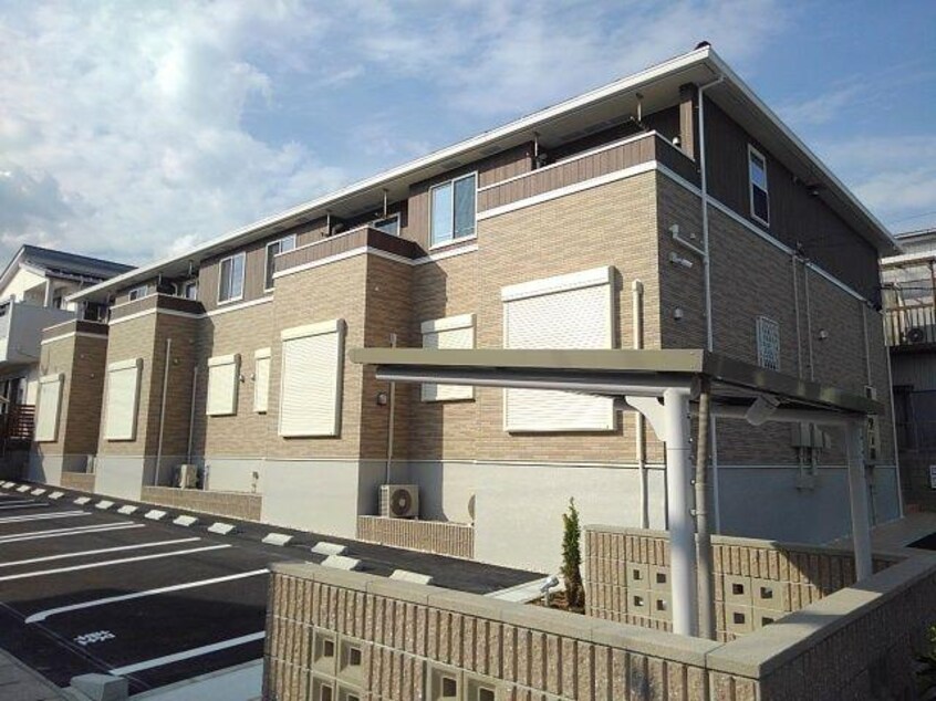  名古屋市営地下鉄東山線/星ヶ丘駅 バス23分「岩崎南口」停下車:停歩2分 1階 築6年